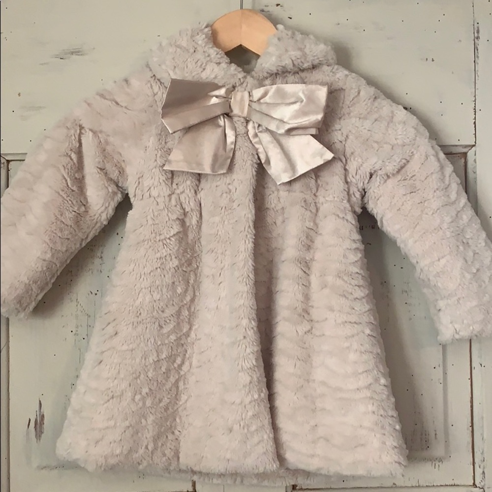 Widgeon stunning coat!!!!